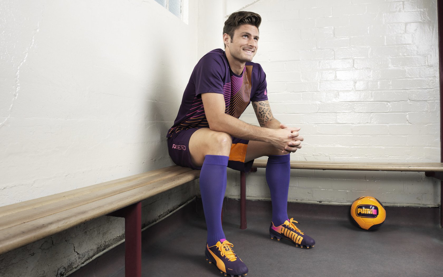 开云体育APP-一触即发的足球冠军赛：紧张激烈，足球冠军视频